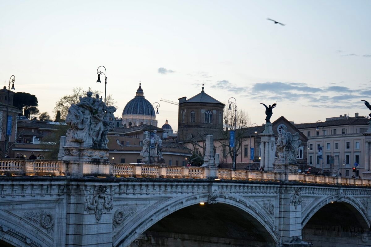Ponte Sant'Angelo and St Peter's dome at blue hour, Rome — Vela Arte