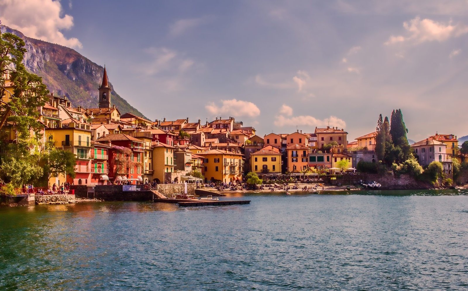 Lake Como Proposal & Photoshoot Guide: Bellagio, Varenna, Villa del Balbianello Colourful lakefront houses of Varenna on Lake Como