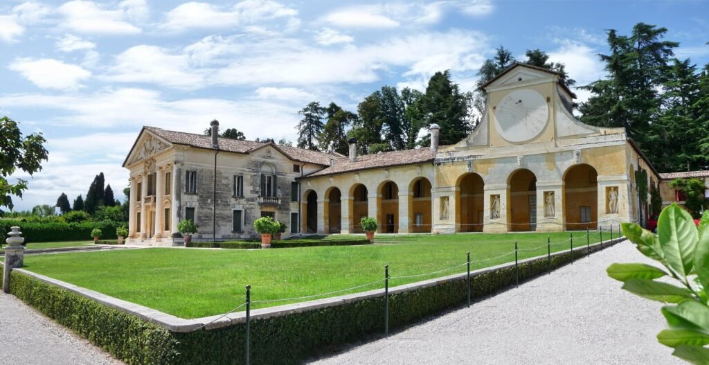 Palladian Villas in the Veneto for Weddings & Photoshoots: Brenta Riviera, Vicenza, Maser Villa Barbaro at Maser, a Palladian villa with arcaded wings and lawns