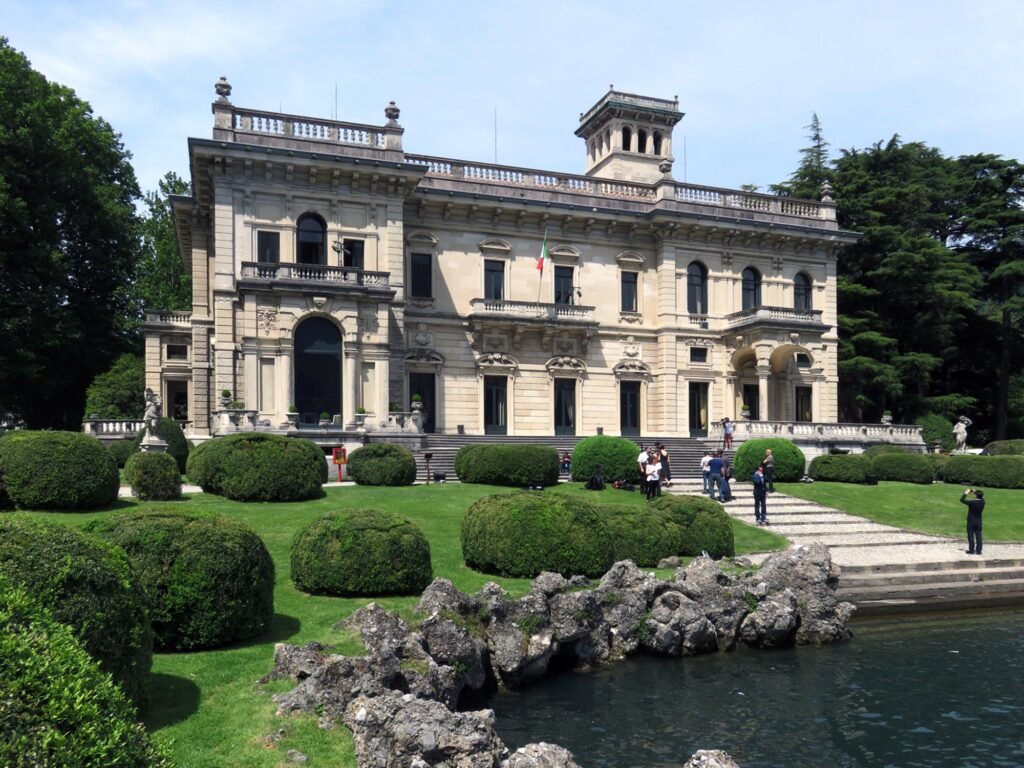 Lake Como Villas for Weddings & Photoshoots: Balbianello, Carlotta, Villa d’Este and More The historic Villa Erba and its lakeside lawn at Cernobbio