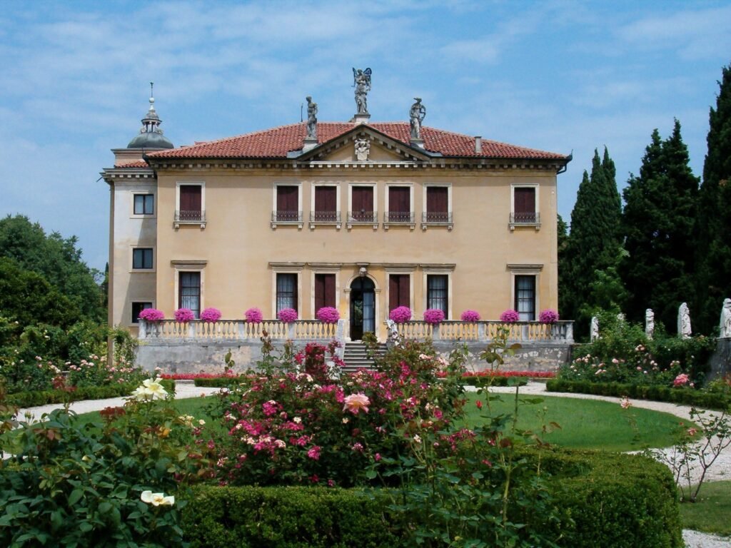 Palladian Villas in the Veneto for Weddings & Photoshoots: Brenta Riviera, Vicenza, Maser Villa Valmarana ai Nani in Vicenza behind its rose garden